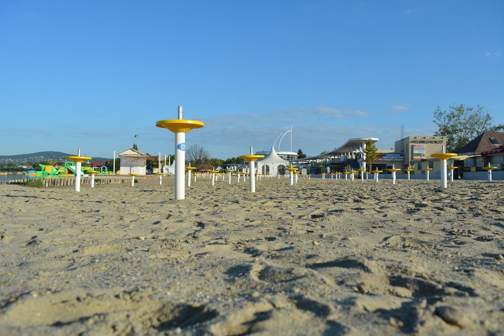 Wellness Apartments In Velence Exterior foto