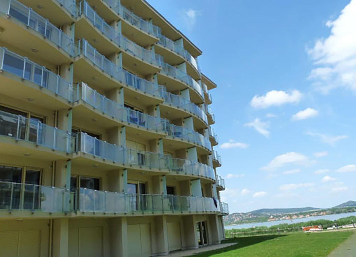 Wellness Apartments In Velence Exterior foto